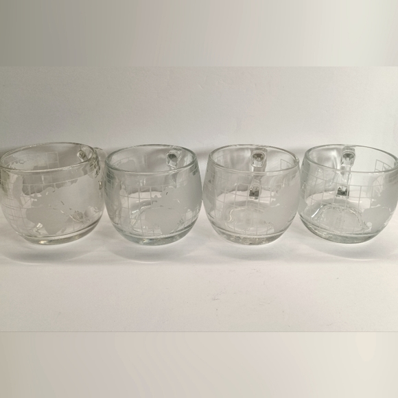 Vintage 1970s Nestle Nescafe World Globe Etched Clear Glass Coffee Mugs - Picture 2 of 3